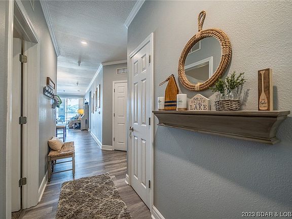 4th image of 248 Plaza Gardens Ct Unit 2C