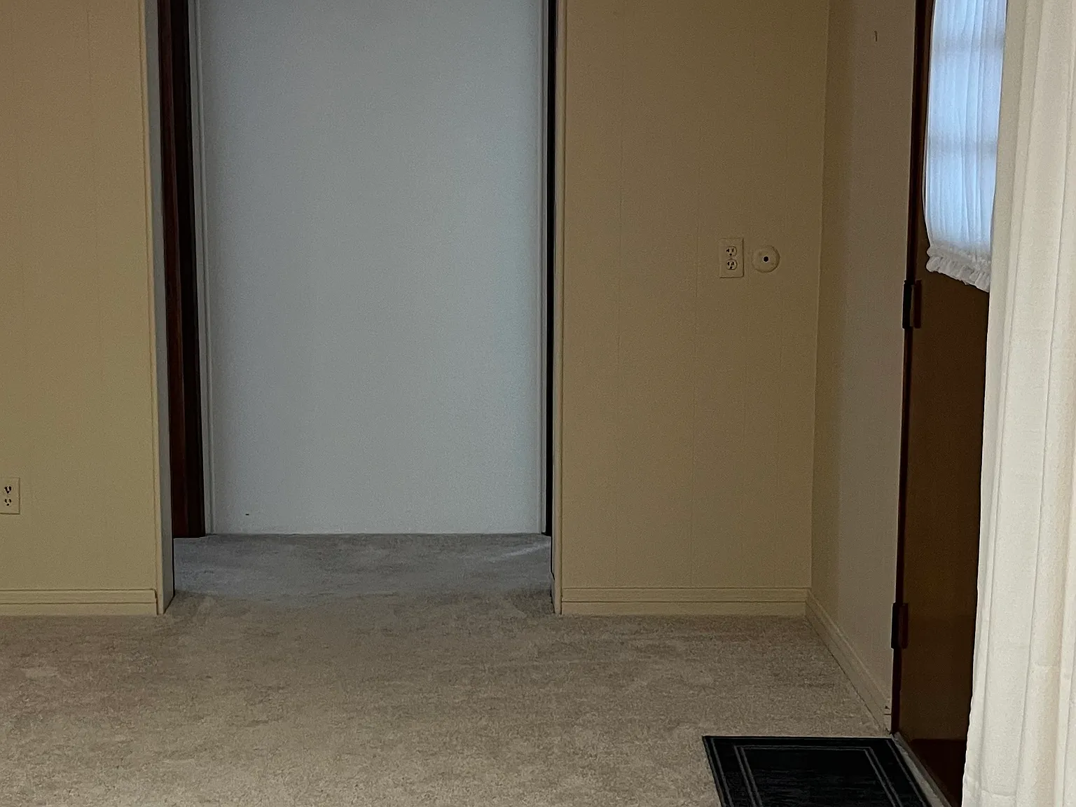 2 bed, 870 sqft, $950 — Photo 1