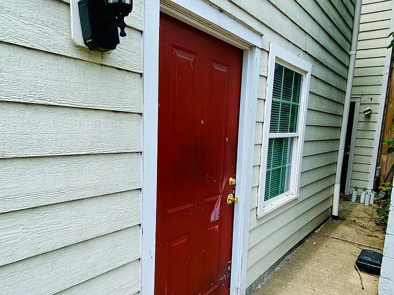 2502 P Street — Photo 6