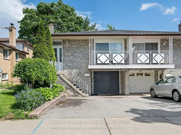 15 Nancy McCredie Dr, Brampton, ON L6X 2N4