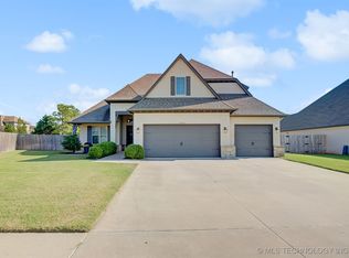 6762 E 125th St S, Bixby, OK 74008