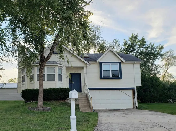 1421 Brittany Cv, Saint Charles, MO 63304