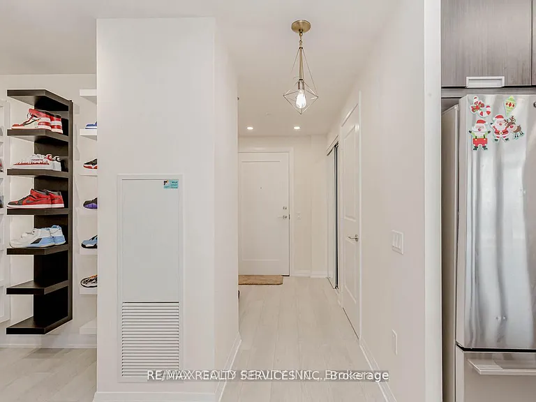35 Watergarden Dr #2517 — Photo 6