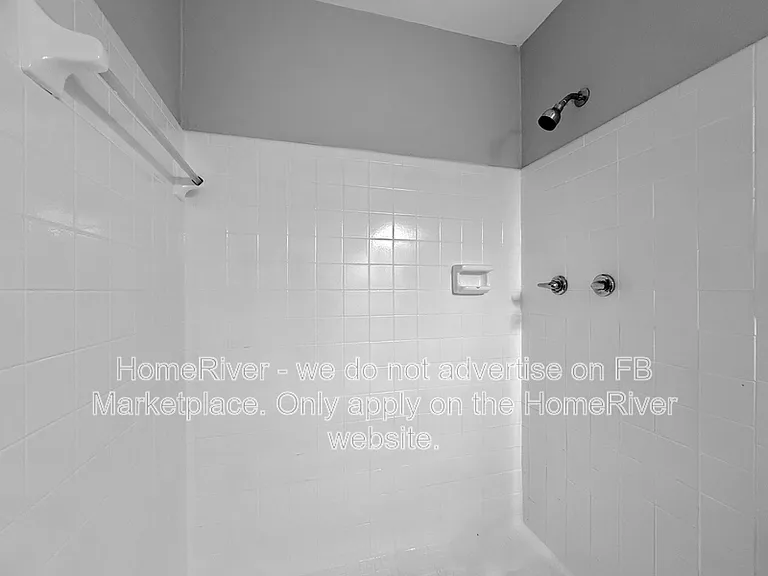 1854 Alberta Ct N — Photo 12