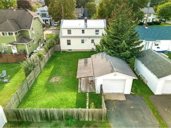 1062 Lincoln St, Elmira, NY 14901