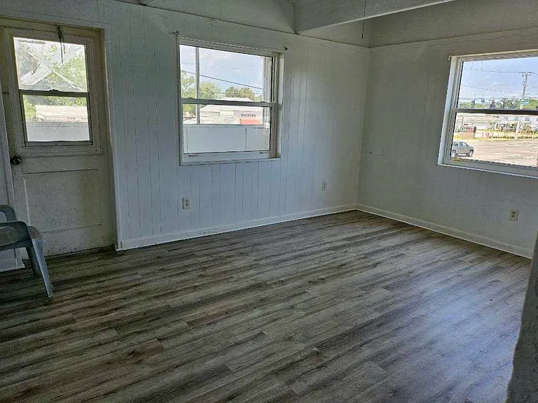 105 S Ridgewood Ave — Photo 4