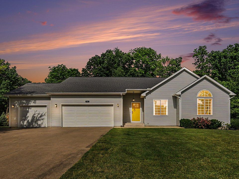 1st image of 7997 Rolling Meadows Dr