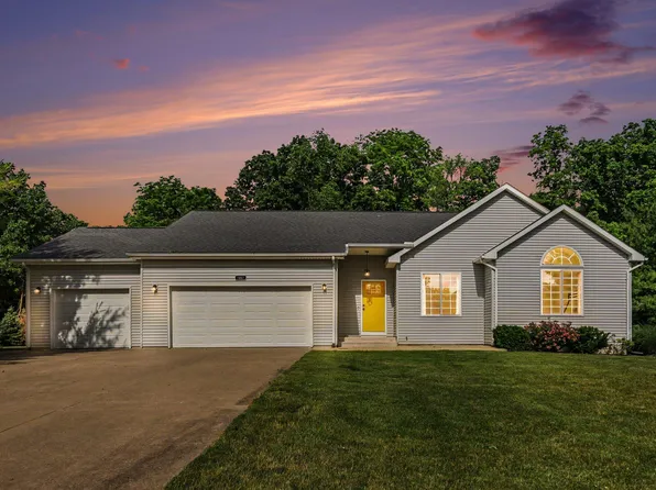 7997 Rolling Meadows Dr, Kalamazoo, MI 49009