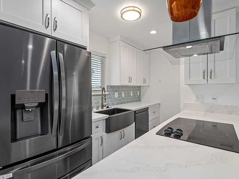 2466 Golzio Ct #4 — Photo 8