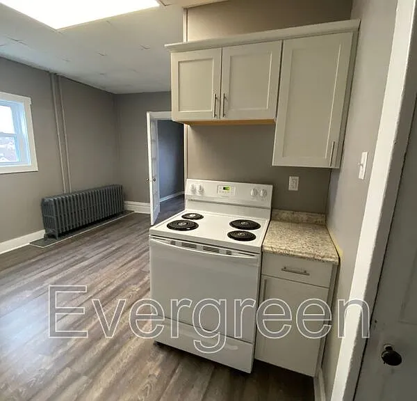 347 Washington St #LOWER — Photo 13