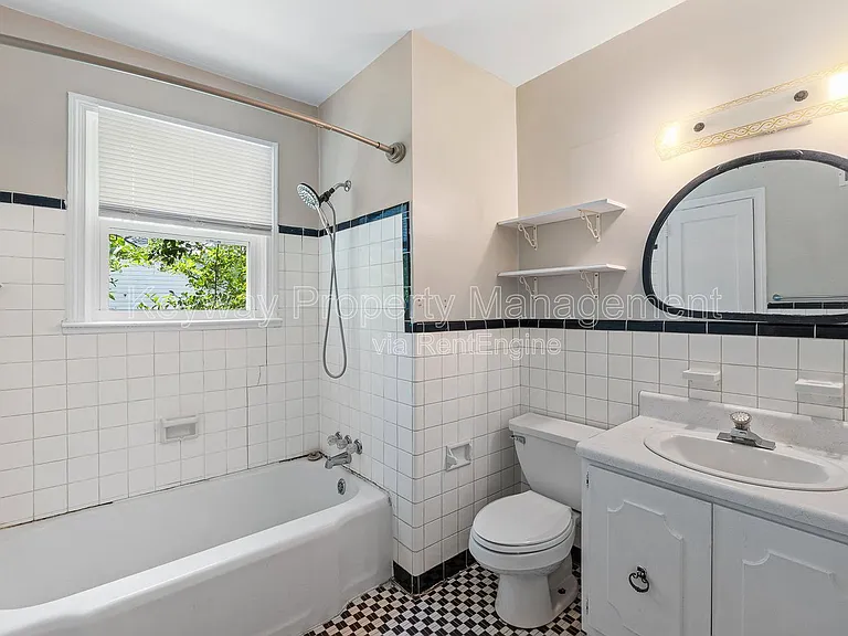 2334 Redwood Dr — Photo 12