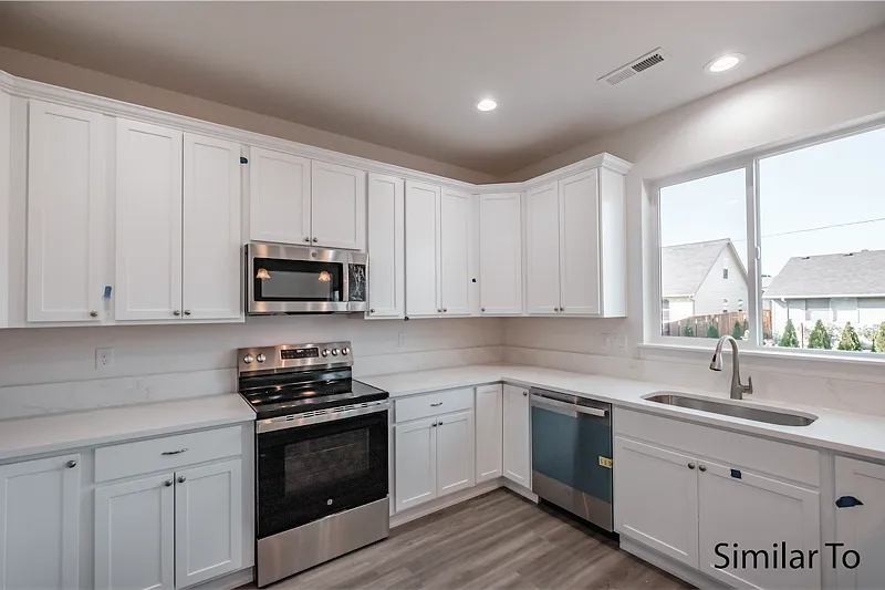 3 bed, 2.5 bath, 1361 sqft, $1,975 — Photo 4
