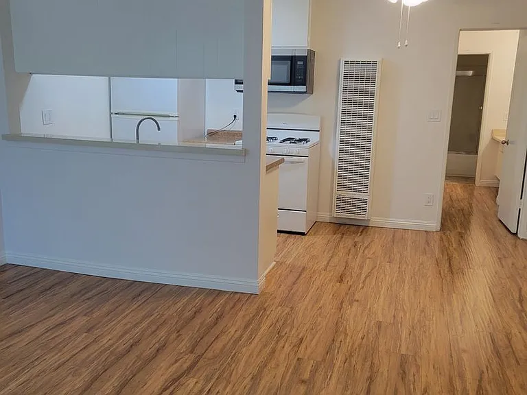 Quakertown Garden Apartments — Photo 23