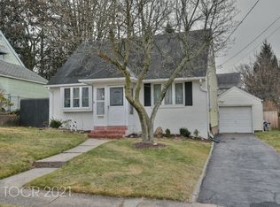 35 Walsh Dr, Dumont, NJ 07628