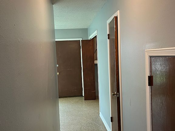 4th image of 1537 London Cross Rd APT D