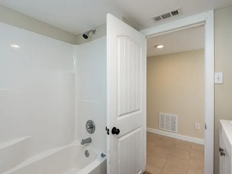 2615 West Main St — Photo 35
