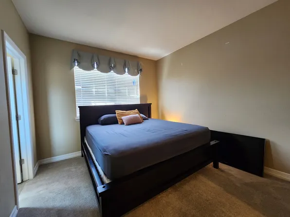 9138 Kornbrust Dr, Lone Tree, CO 80124
