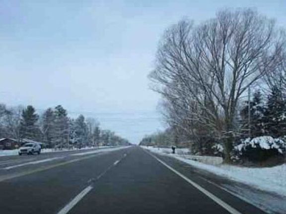 Exterior Neighborhood (street photo)