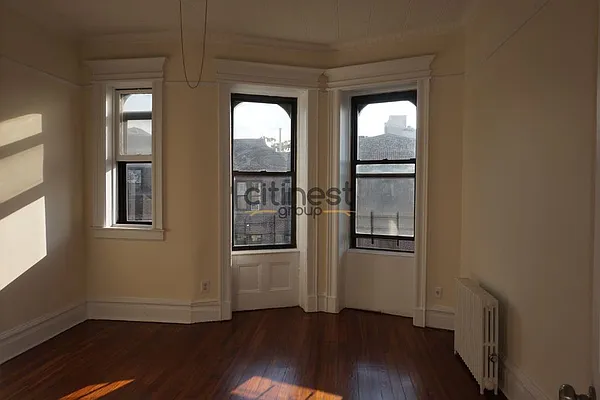 Rented by Citi Nest Group LLC | media 21