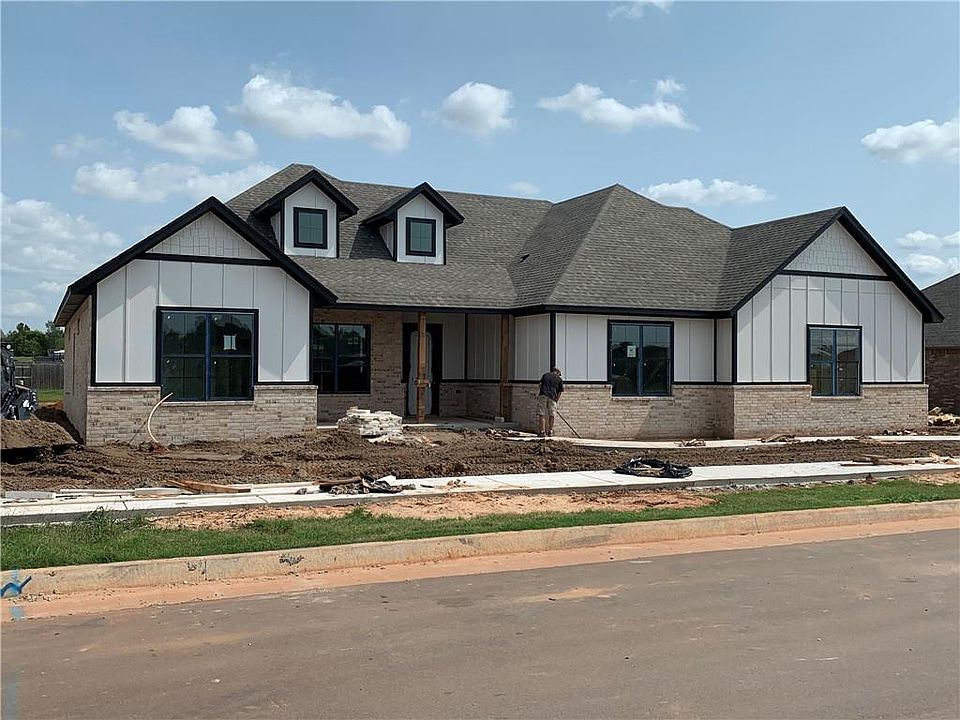 1st image of 2816 Bens Cir