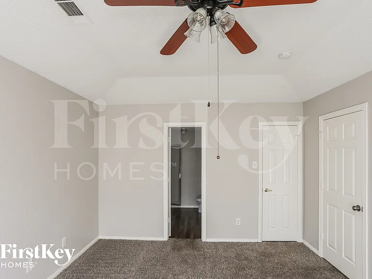 5902 Silverpoint Ct — Photo 9
