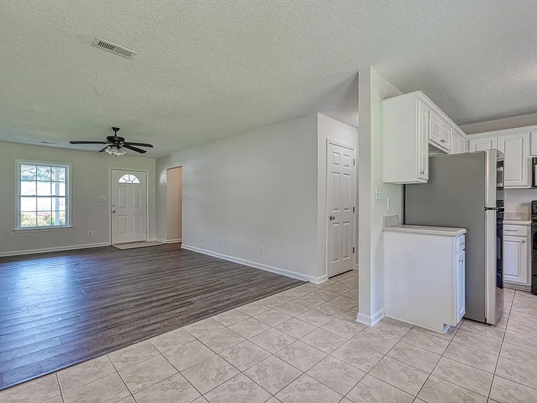 567 Seays Crest Dr — Photo 8
