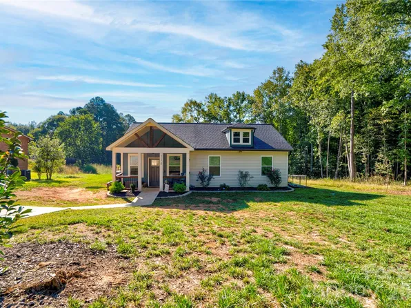 114 Crestbrook Cir, Shelby, NC 28152