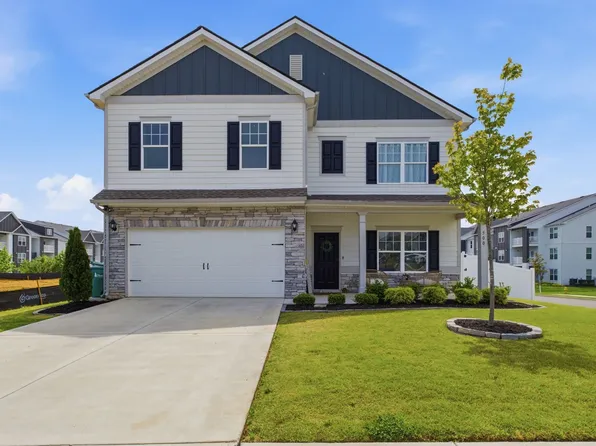 500 Charing Cross Dr, Lebanon, TN 37087