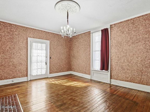 29th image of this home