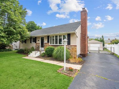 3 York Street, Hicksville, NY, 11801