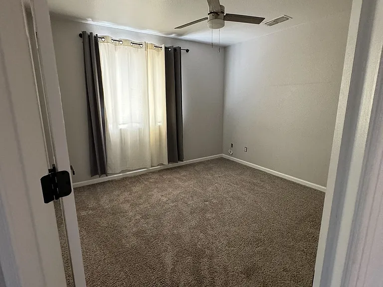 3408 Cypress St — Photo 6
