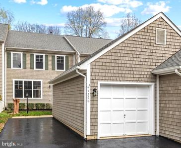 2526 Brenton Point Dr, Reston, VA, 20191