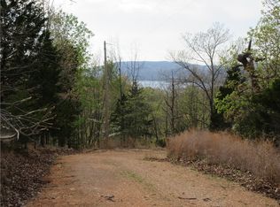 Mundell Rd #3, Eureka Springs, AR 72631