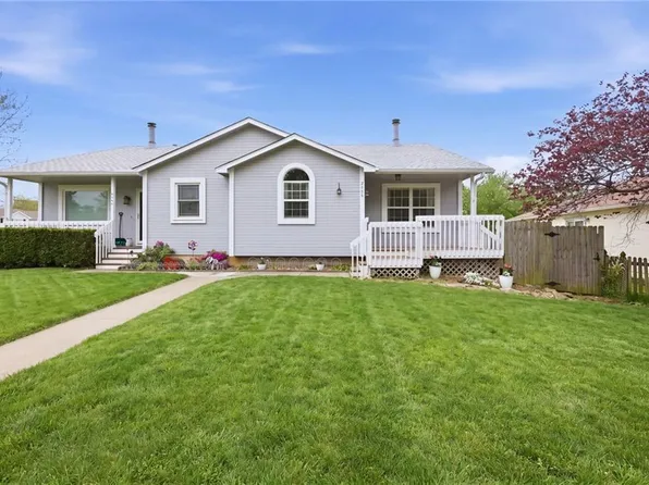 2406 N 155th Ter, Basehor, KS 66007