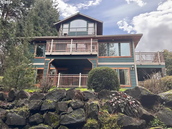 3350 SE Harold Ct, Portland, OR 97202