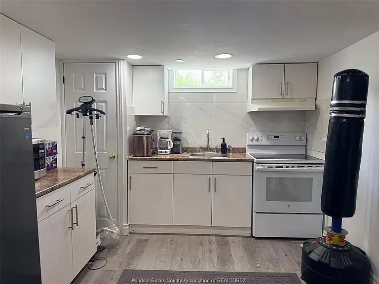 3199 Mark Ave — Photo 10