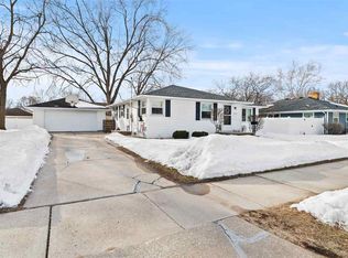 1305 Sullivan Ave, Kaukauna, WI 54130