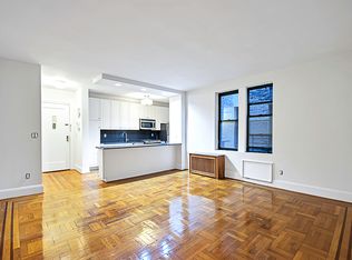 226 E 70th St APT 2A, New York, NY 10021
