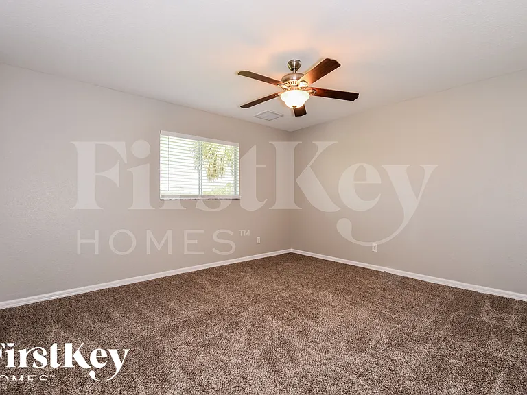 3619 NW 41st Ln — Photo 14