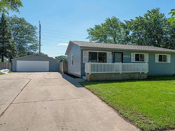 2nd image of 2213 Winters Dr