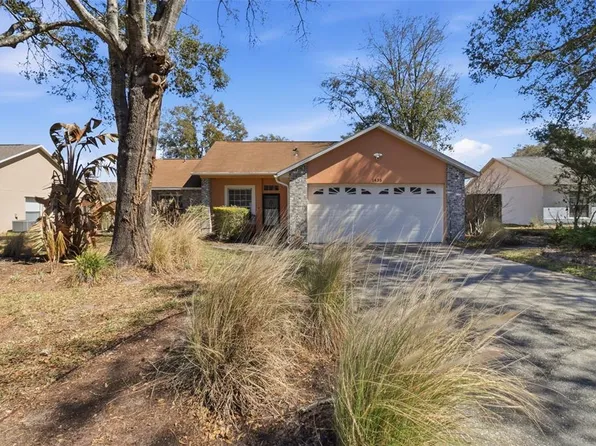 1435 Hensley Dr, Deland, FL 32724