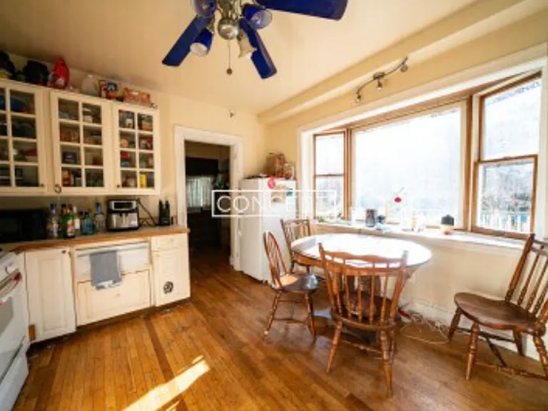 8 Hillside St #2 — Photo 16