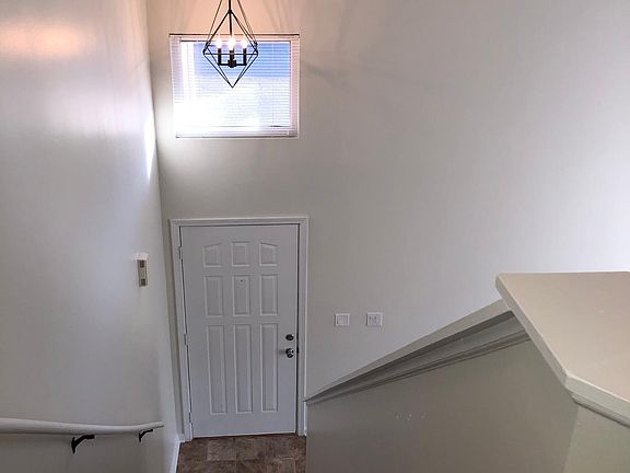5th image of 102 Poplar Cir #508