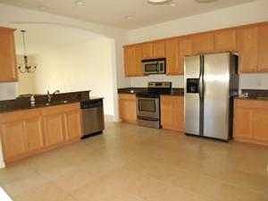Eat-In Kitchen