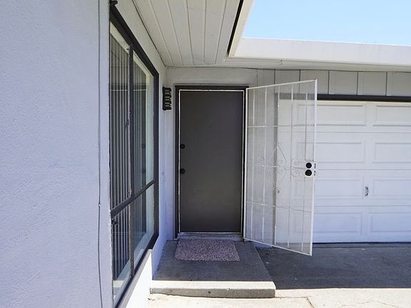 5th image of 6548 Stoneman Dr