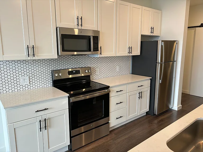 103 E 3rd St. - The Hayden — Photo 19