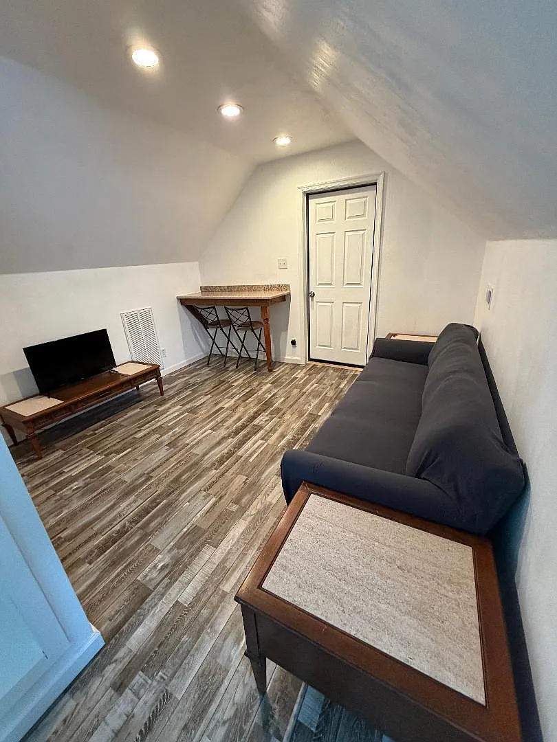 2 bed, $1,500 — Photo 1