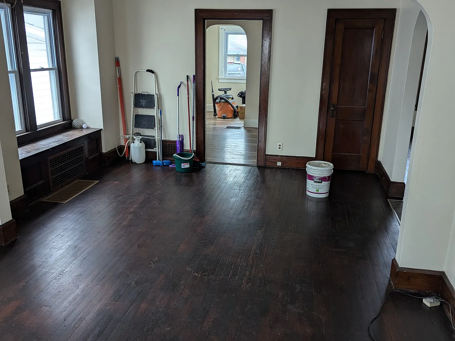 2 bed, 817 sqft, $900 — Photo 2