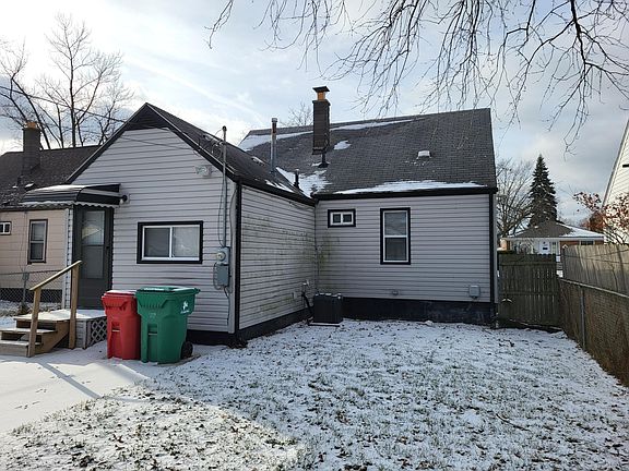 2nd image of 24360 Flower Ave