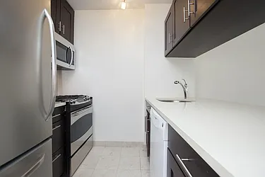 Sold by RELO REDAC INC.